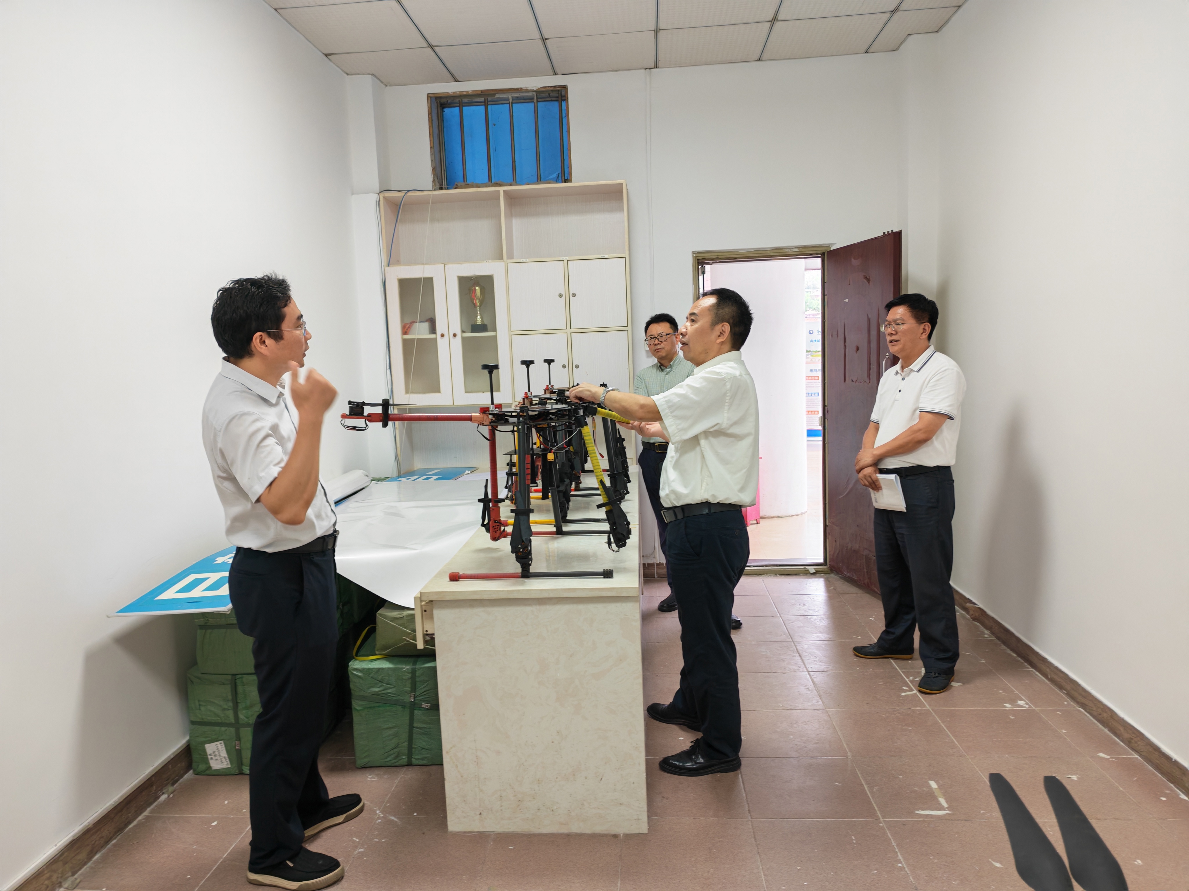 周校长来院检查