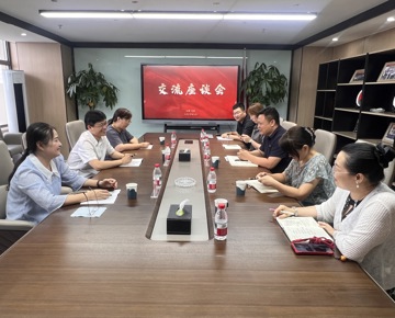 学院领导赴省外教学点指导工作